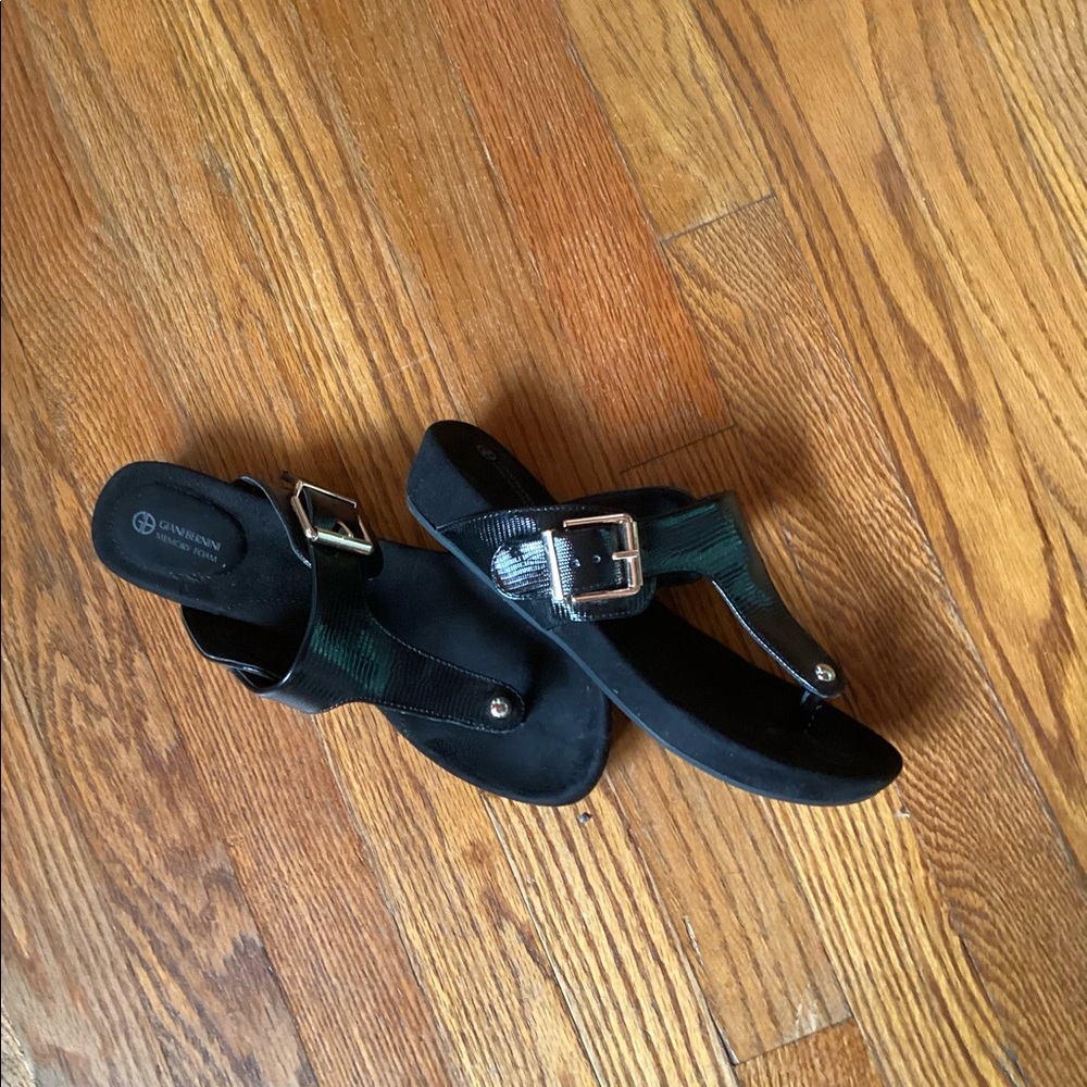 Giani Bernini Black Sandals with Silver Buckle